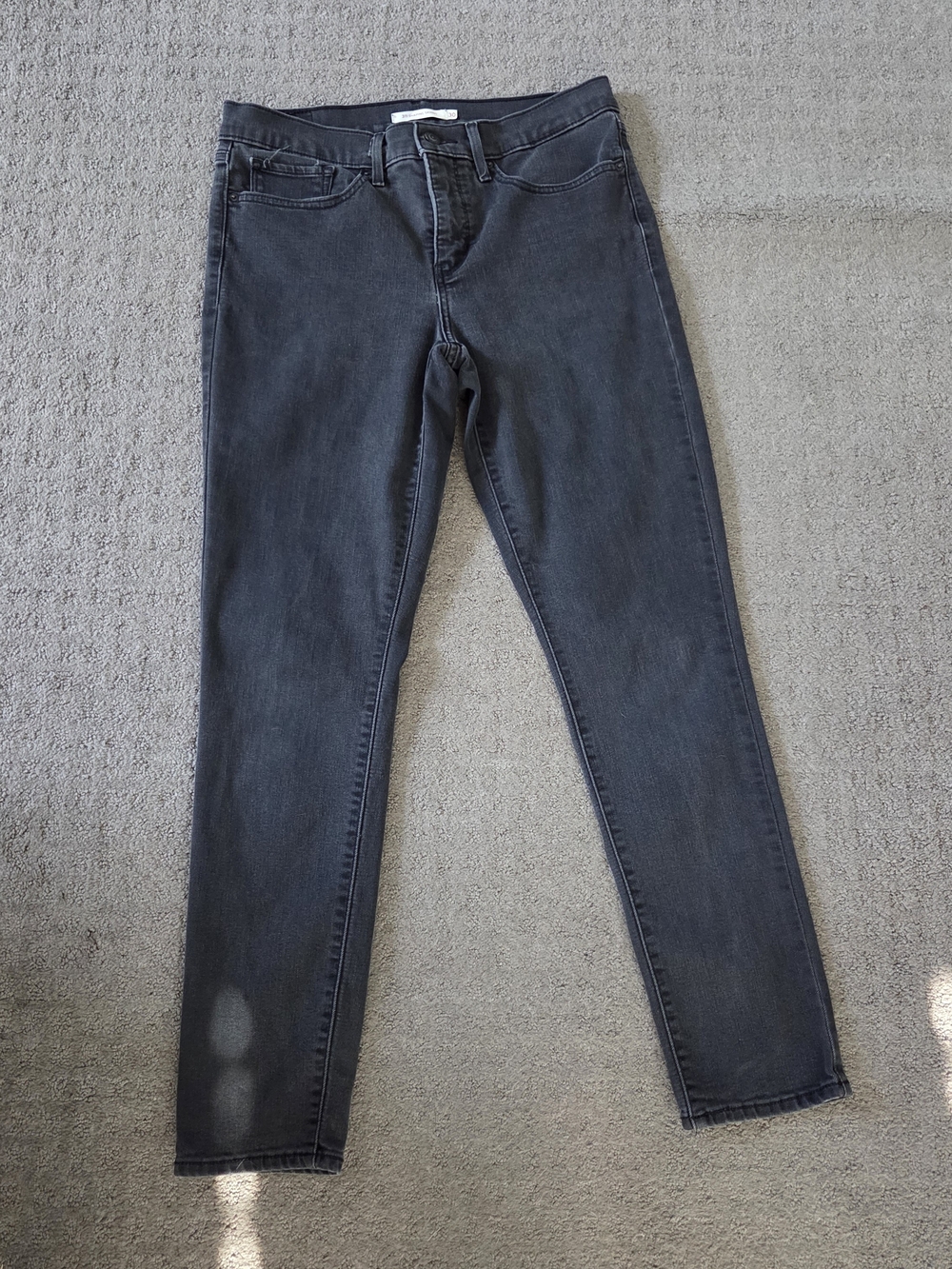 Levi's Women's Dark Gray Skinny Jeans